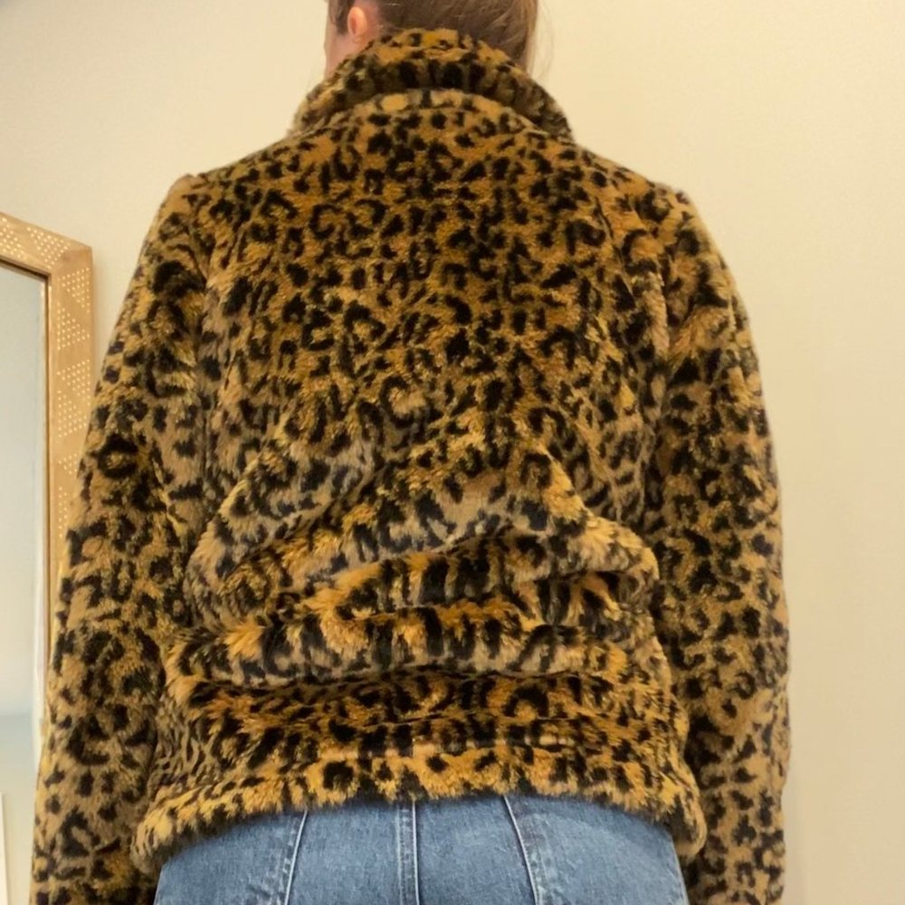 by the way. Leopard Print Faux Fur Jacket in Brown and Black - Picture 5 of 5